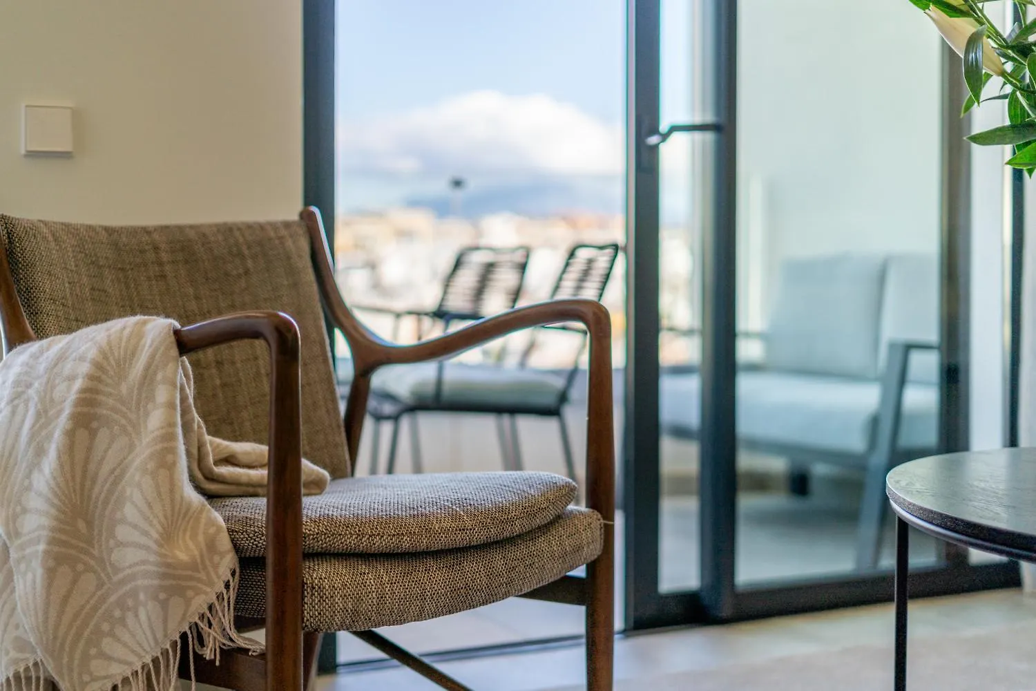 Inf26F - Modern And Bright City Apartment Estepona Espanha