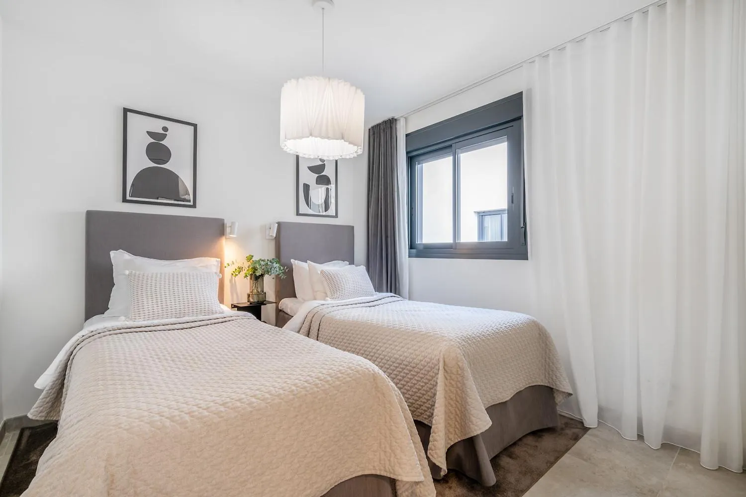 Inf26F - Modern And Bright City Apartment Estepona
