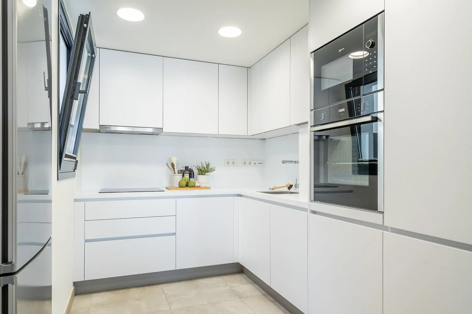 Inf26F - Modern And Bright City Apartment Estepona