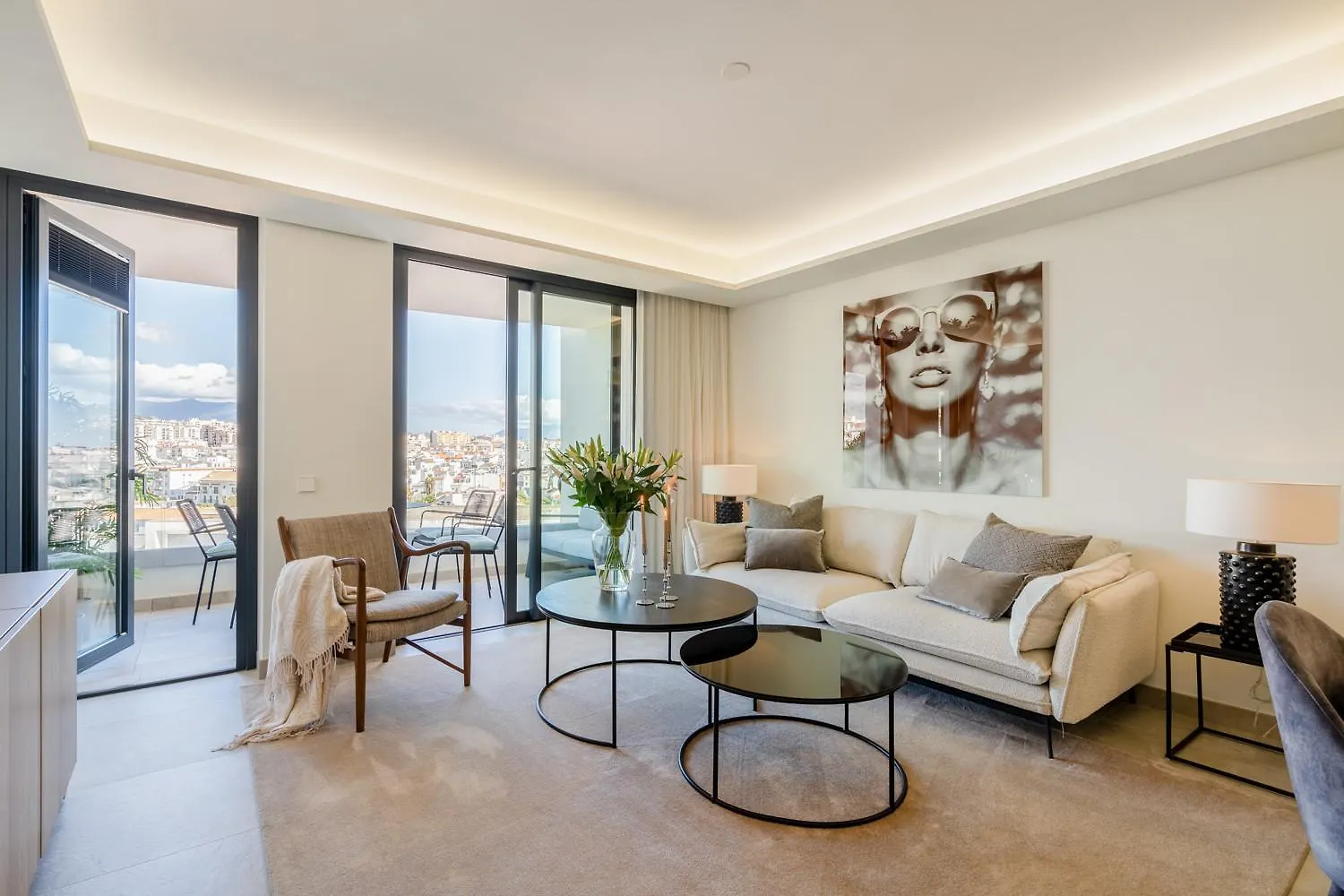 Inf26F - Modern And Bright City Apartment location